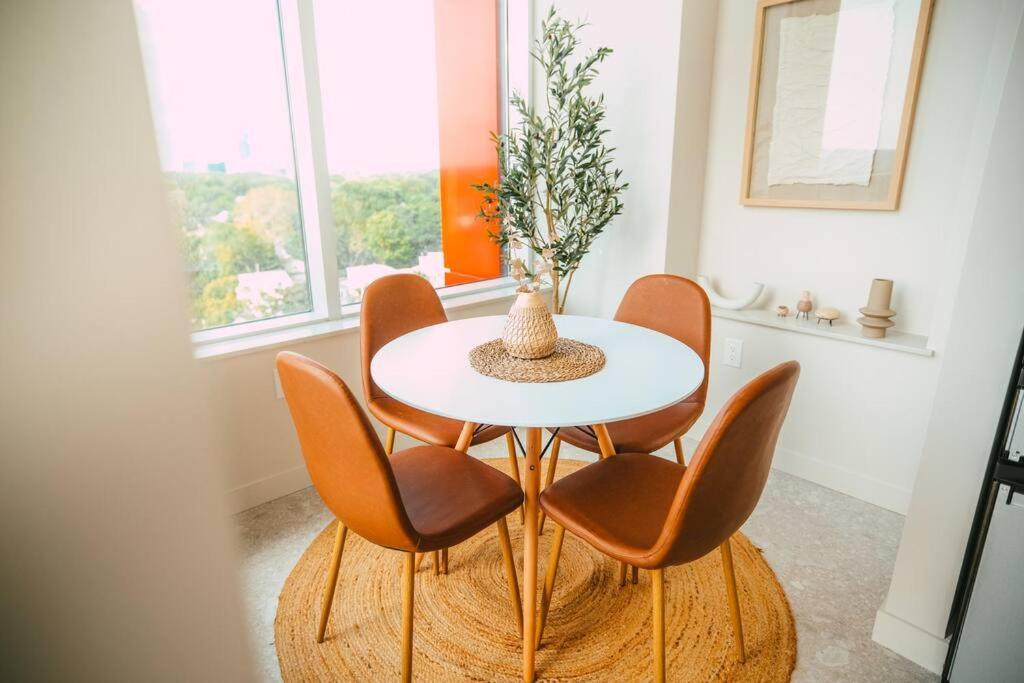 New Luxury 2Br Penthouse Apt In Central ฮาลิแฟกซ์ ภายนอก รูปภาพ