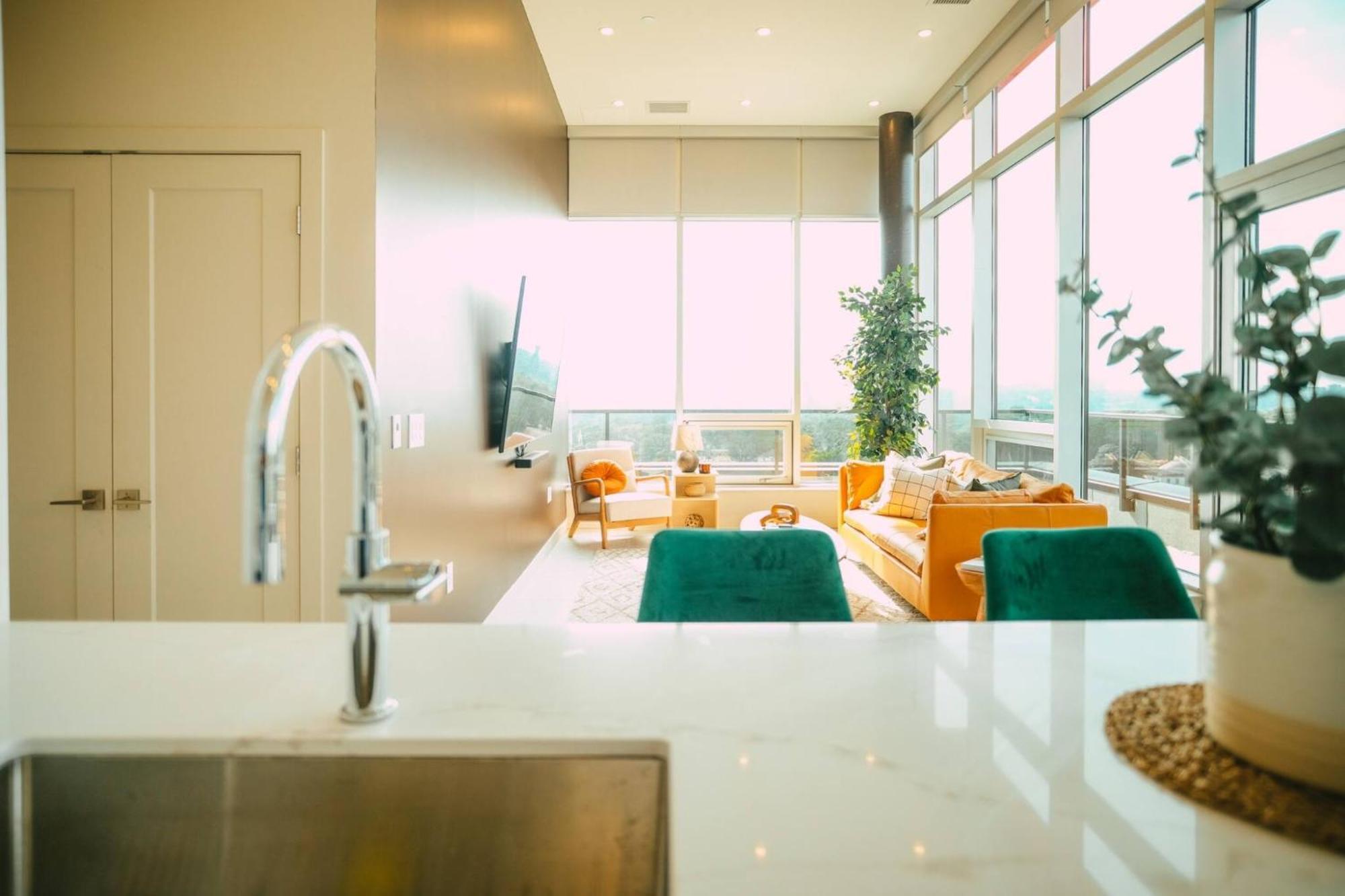 New Luxury 2Br Penthouse Apt In Central ฮาลิแฟกซ์ ภายนอก รูปภาพ