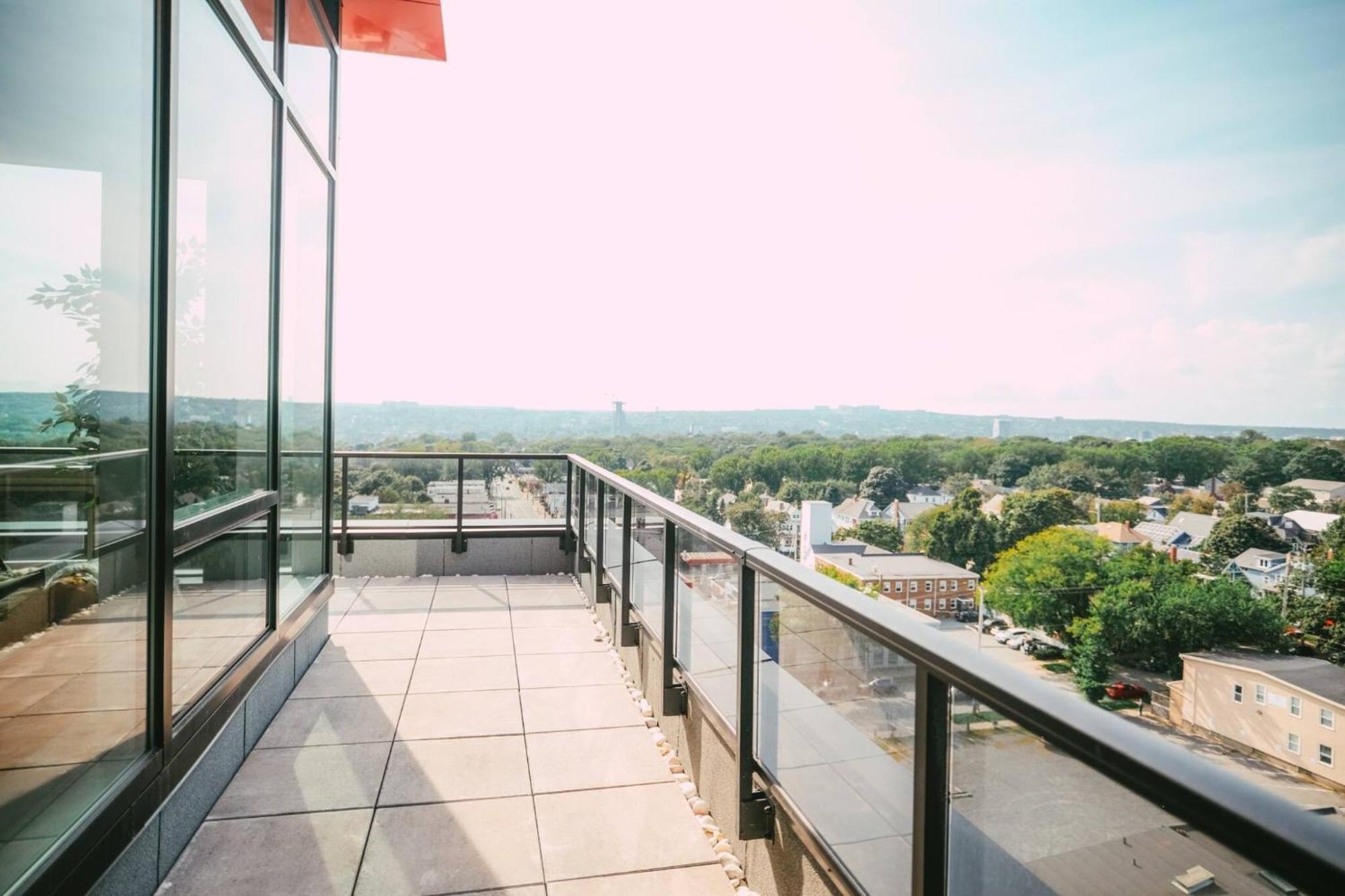 New Luxury 2Br Penthouse Apt In Central ฮาลิแฟกซ์ ภายนอก รูปภาพ